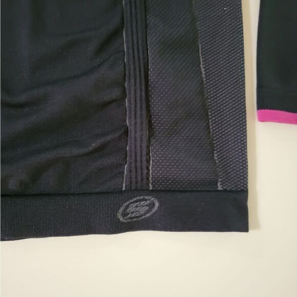 Slalom Women's Black Performance Long Sleeve Crewneck Pullover Top - Picture 8 of 11